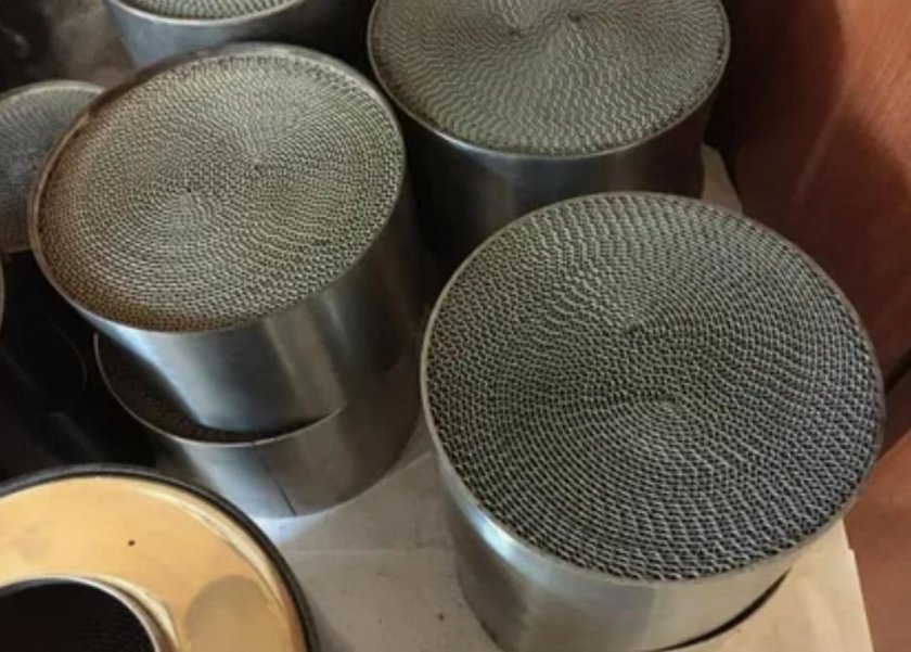 Металлический катализатор