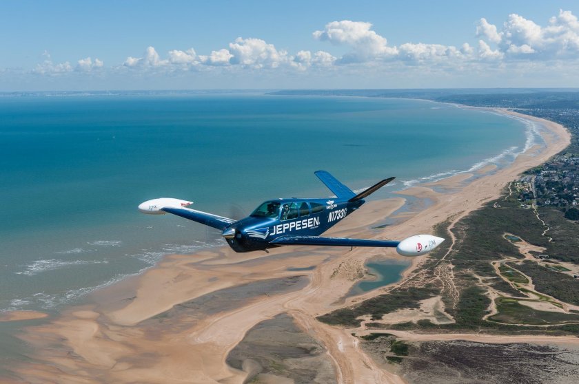 Бич Бонанза самолет