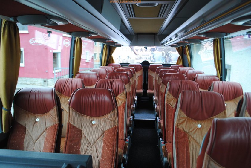 Mercedes Benz 0303 салон