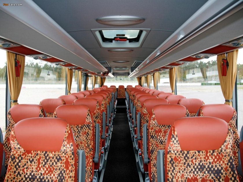 Mercedes-Benz o350 RHD Tourismo кабина