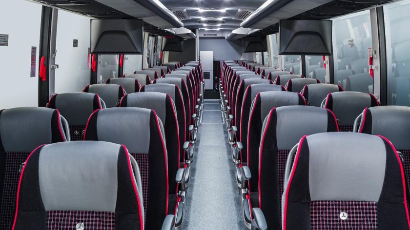 Автобус Мерседес туристический 49 мест