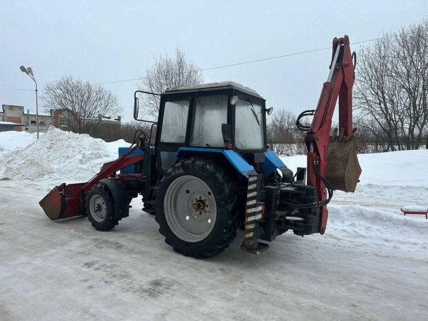 Экскаватор погрузчик мтз