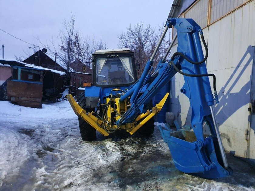 Экскаватор мтз 82 2626 сарэкс новый