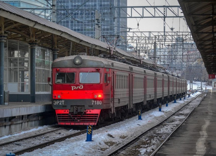 Эр2т электропоезд