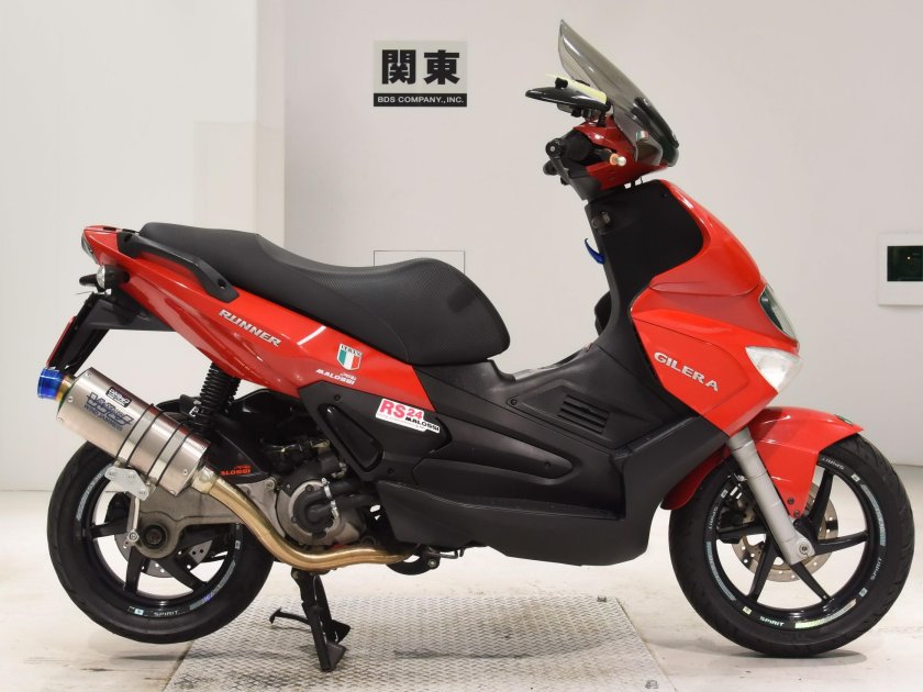 Gilera runner st 200