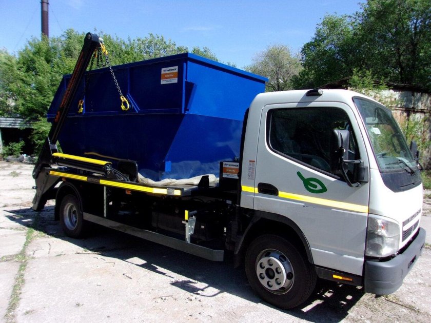 Мицубиси Фусо бункеровоз