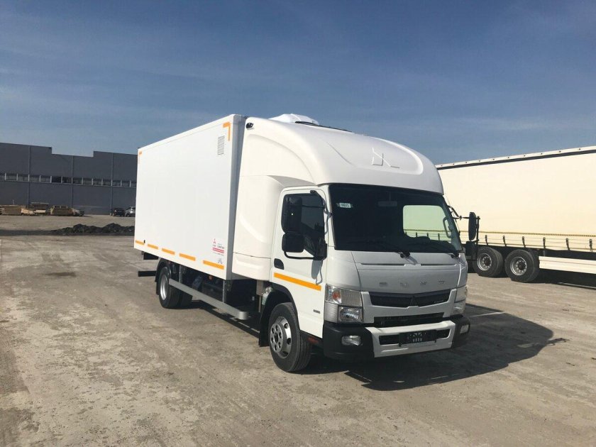 Мицубиси Фусо Кантер рефрижератор 2015