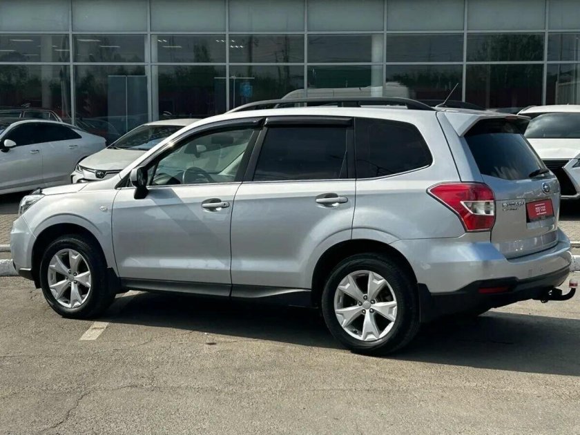 Субару форестер 2014