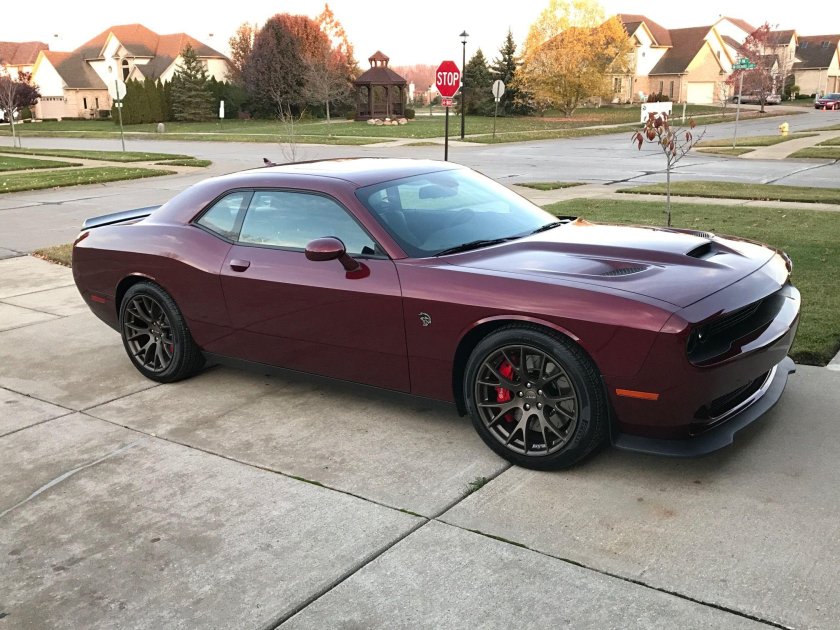 Dodge Challenger Octane Red