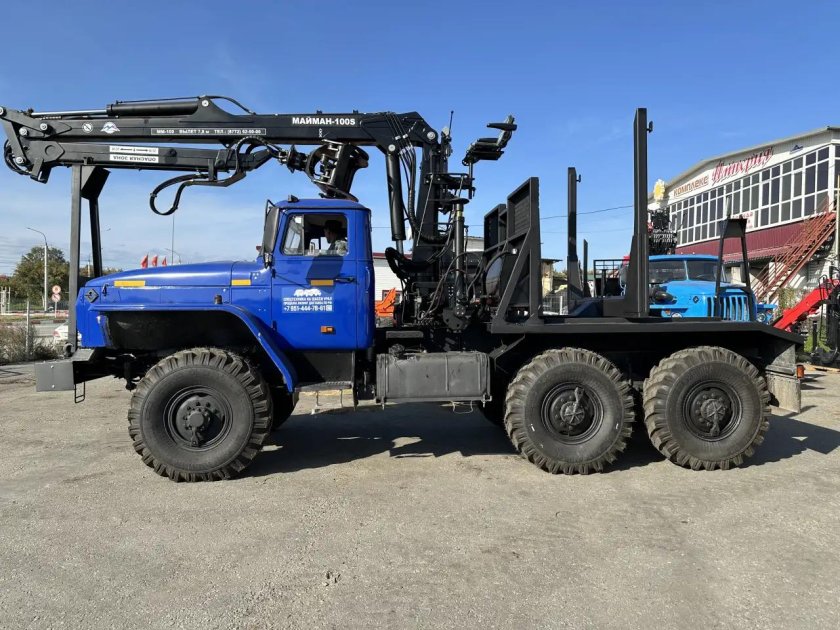 Урал некст лесовоз с гидроманипулятором