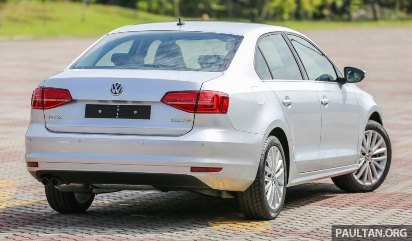 Volkswagen Jetta 2016 сзади