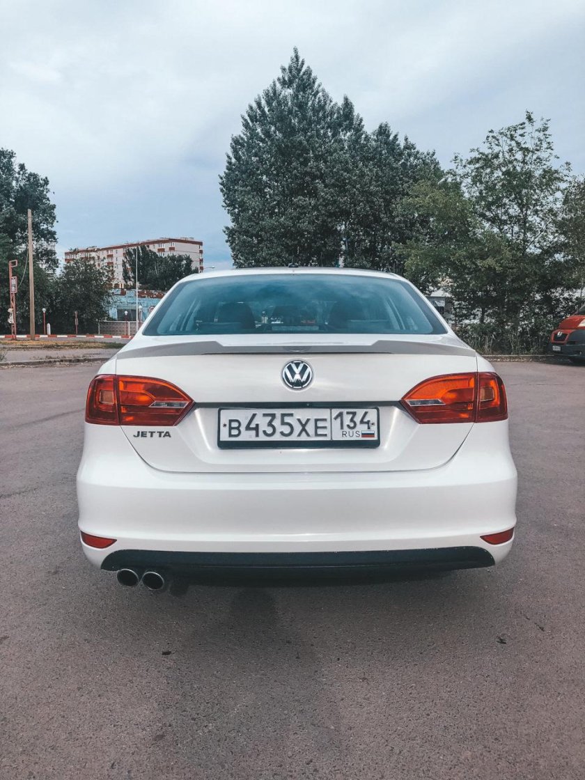 Джетта вид сзади
