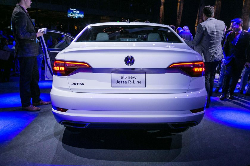 Фольксваген Джетта 7