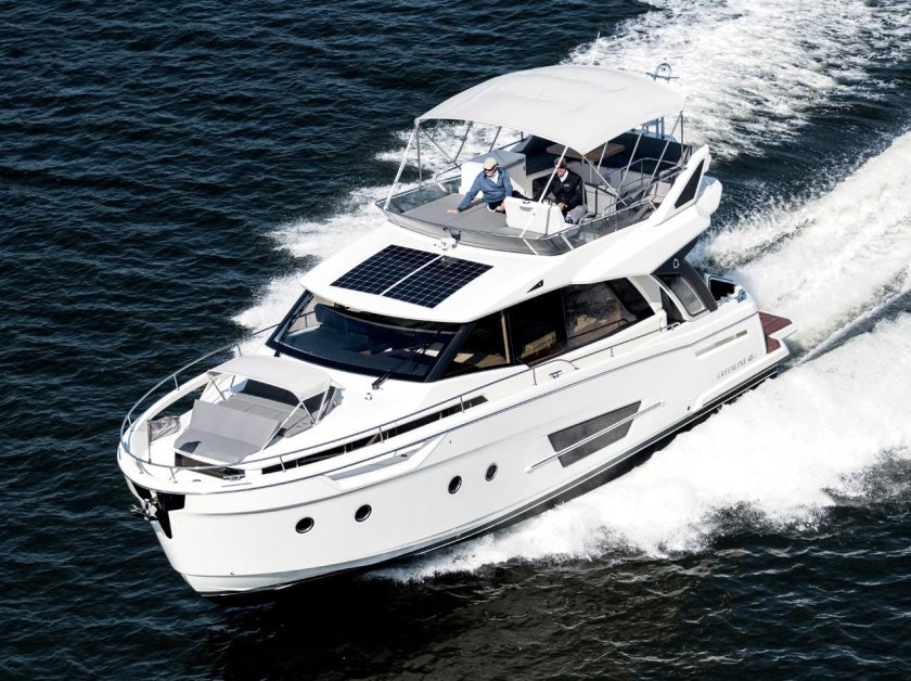 Ferretti yachts 450