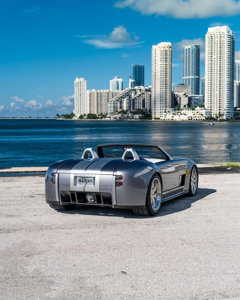 Ford shelby cobra