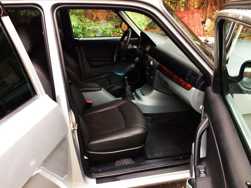 ГАЗ 31105 Волга салон президент Люкс