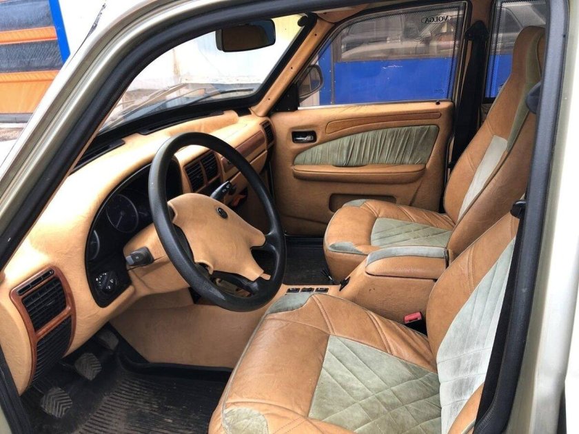 Волга газ 31105 люкс