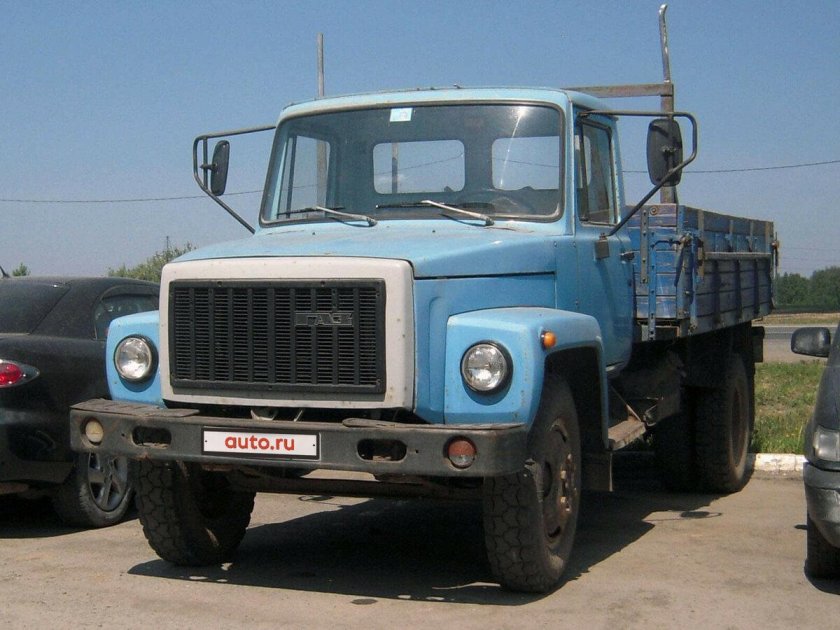 ГАЗ 3307 бортовой