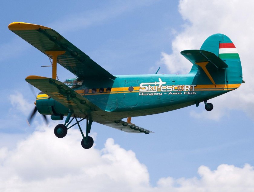 АН-2 С НУРСАМИ