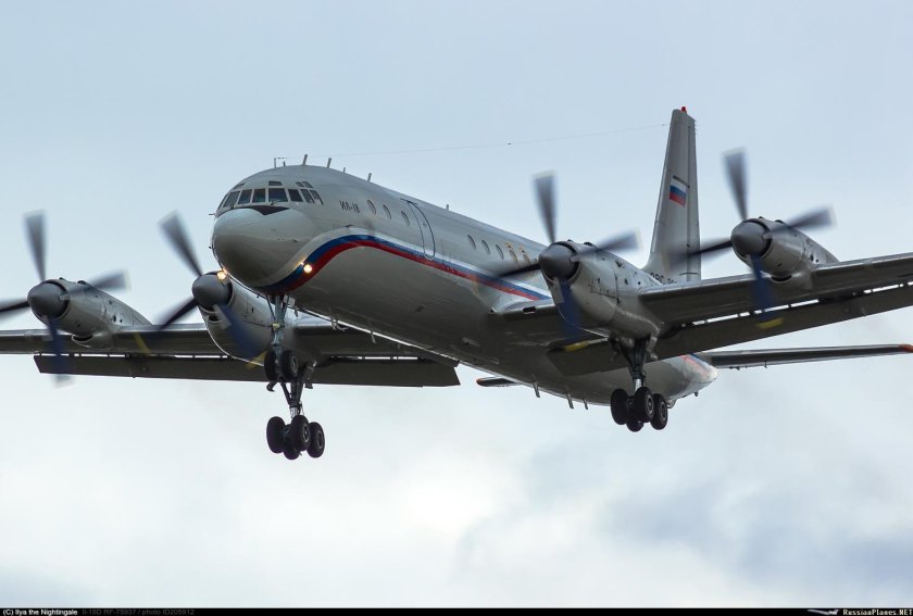 Турбовинтовой самолет ил 18