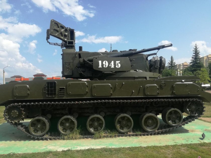 Тунгуска зенитный ракетно-пушечный комплекс