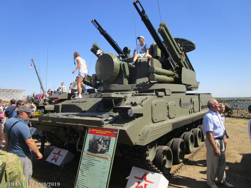 Зенитный ракетно-пушечный комплекс 2к22 \ тунгуска\