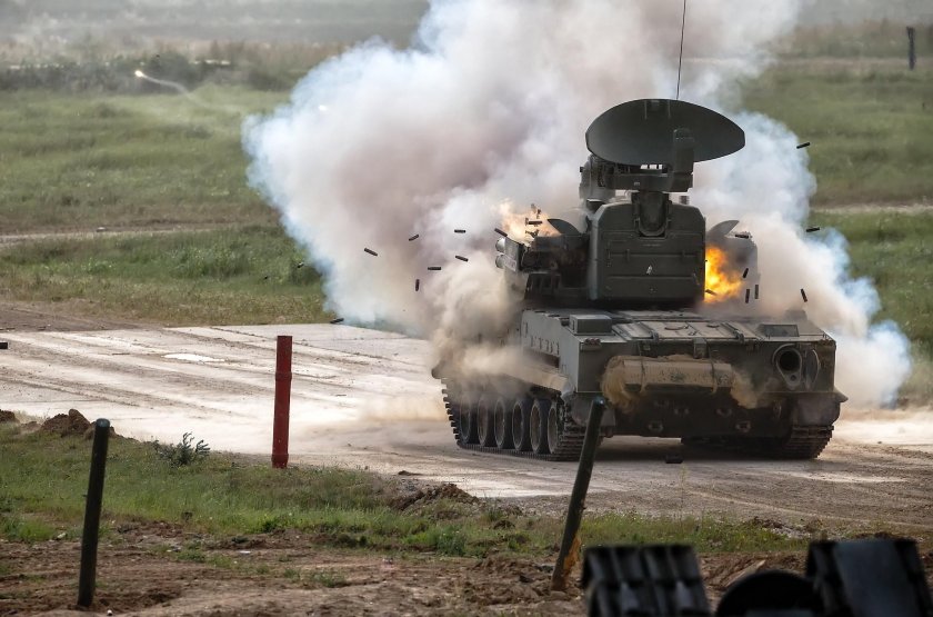 Тунгуска зенитный ракетно-пушечный комплекс