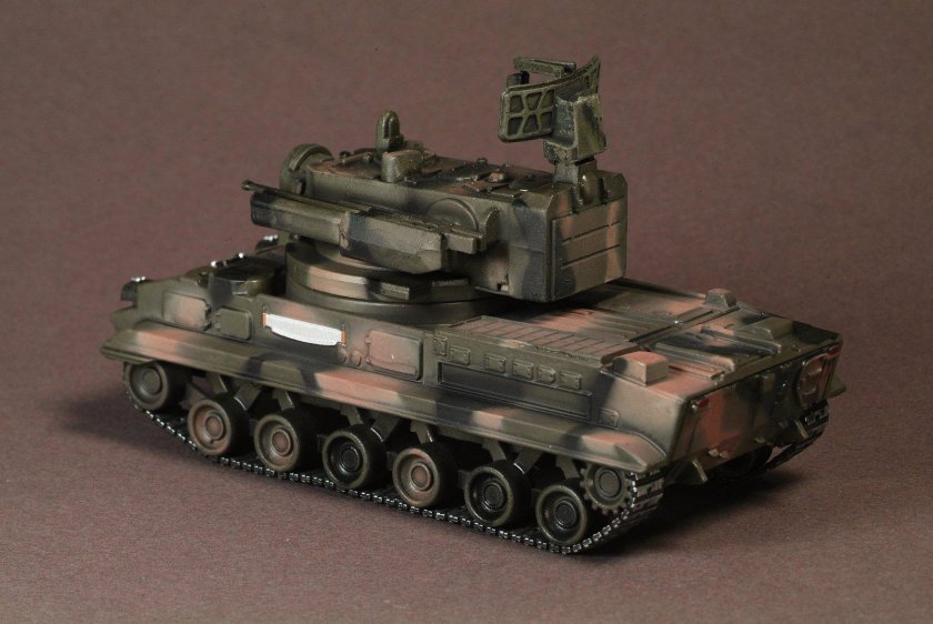 Модель 1/35 Тунгуска