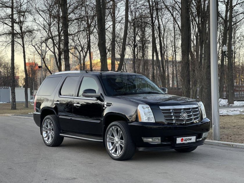 Кадиллак Эскалейд 2006-2014 белый