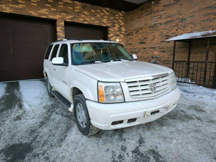 Кадиллак эскалейд 2004