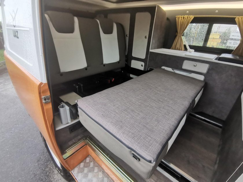 УАЗ 452 кемпер Байкал