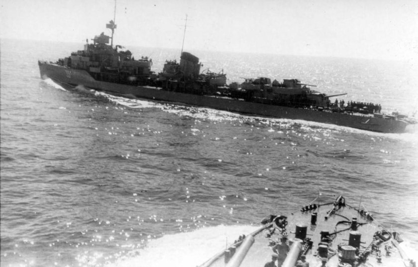 Лидер эсминцев «Ташкент» 1942