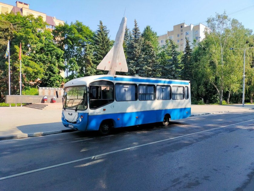 Автобус голаз