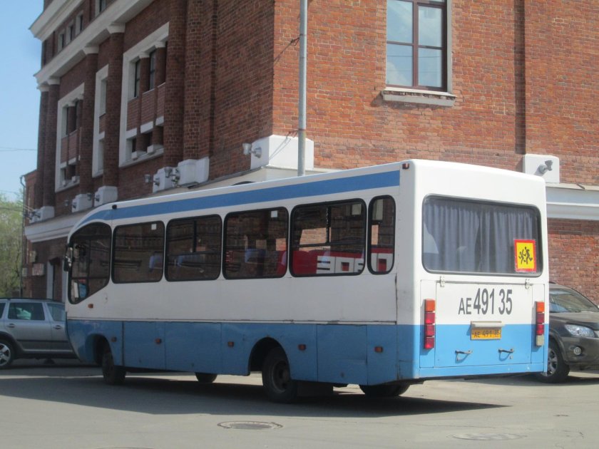 Автобус ГОЛАЗ 4244