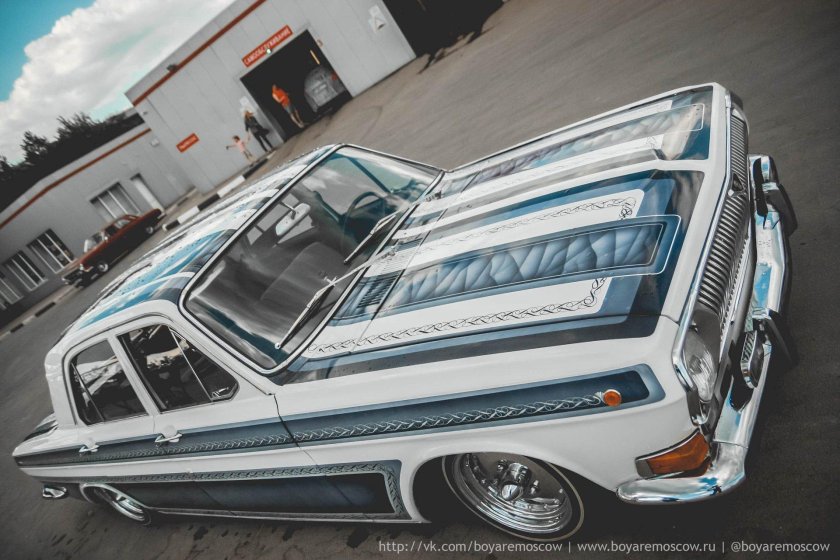 ГАЗ 24-02 В ливрее