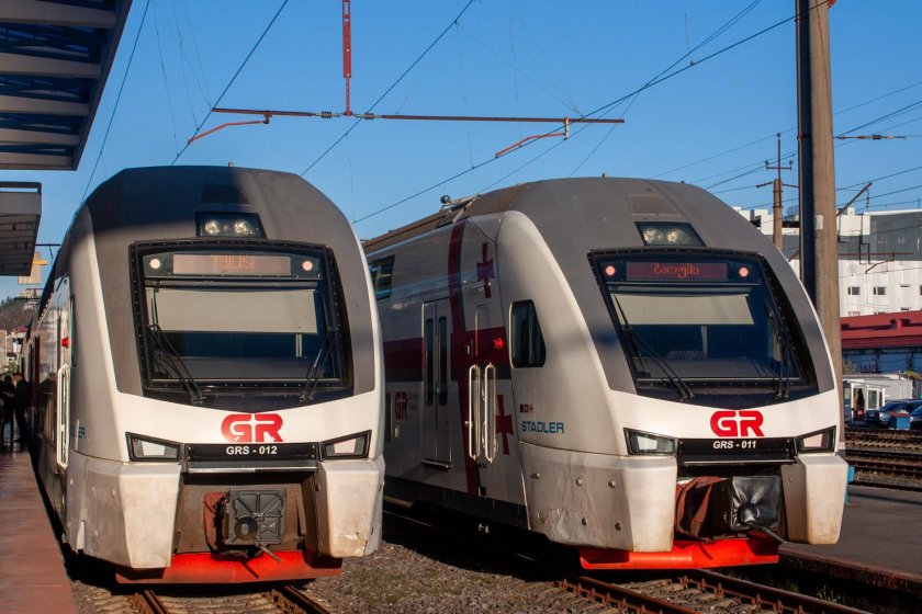 Штадлер поезд