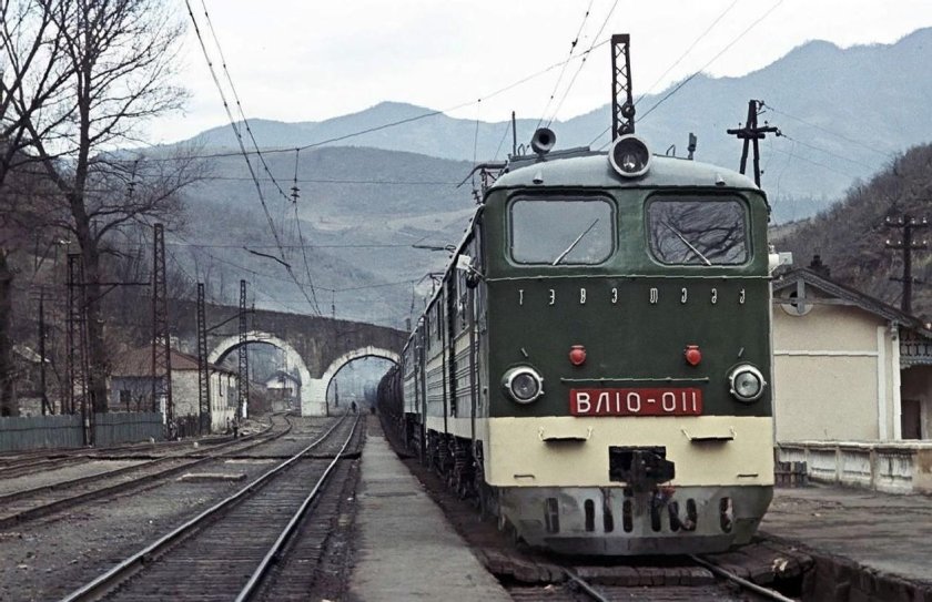 Электровоз вл10 НЭВЗ