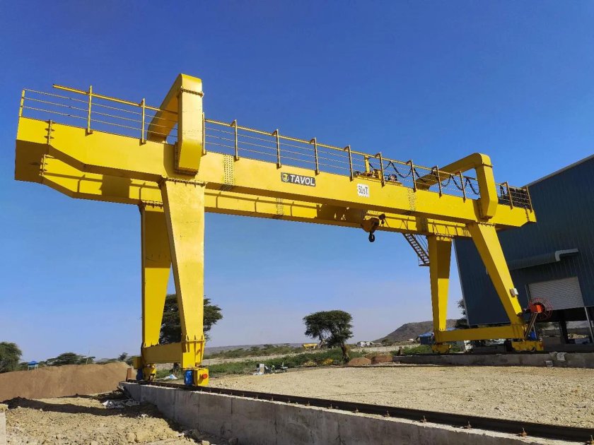 Rail mounted gantry crane