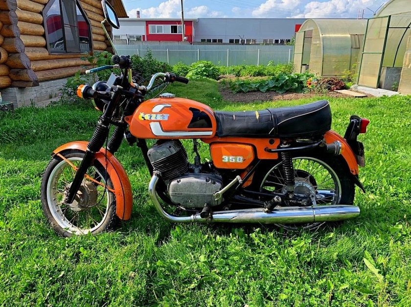 Мотоцикл Ява Чезет 350