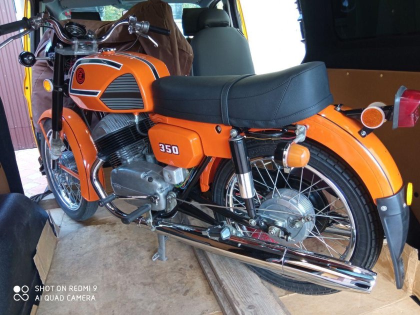 Мотоцикл чезет 350