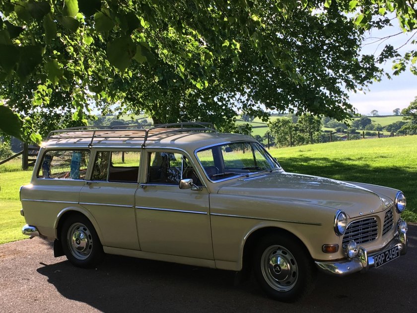 Volvo p220 amazon wagon