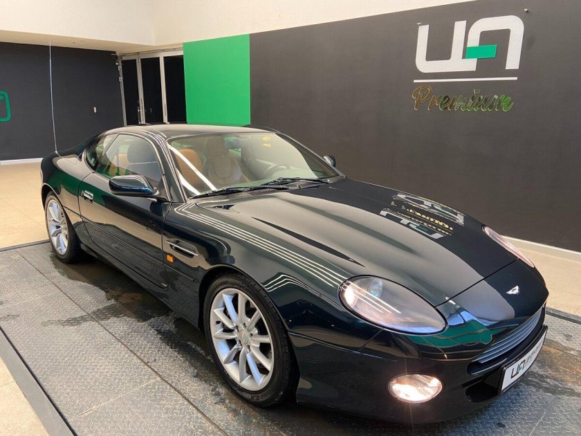 Астон мартин дб 7