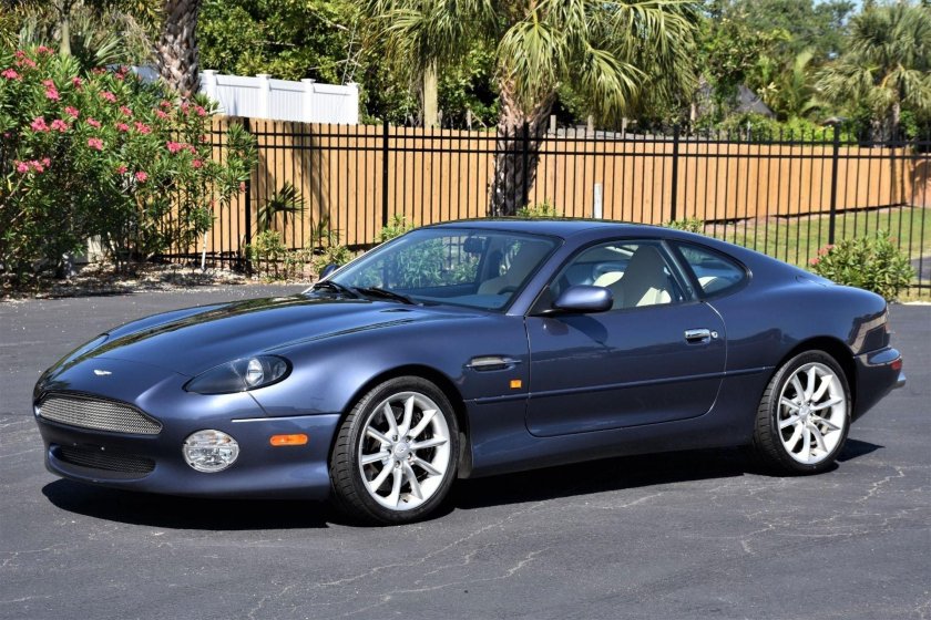 Астон Мартин db7 Vantage 2000