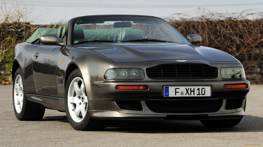 Aston Martin Vantage 2000