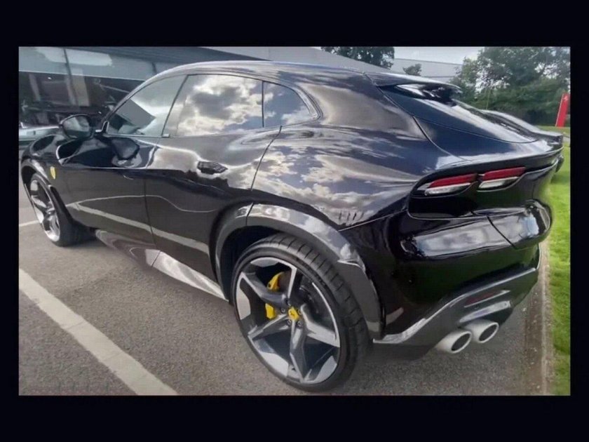 Ferrari Purosangue черный