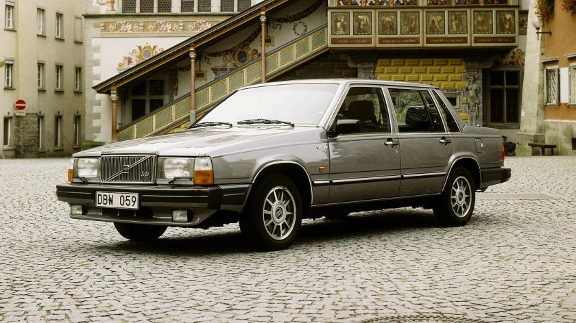 Volvo 760 седан