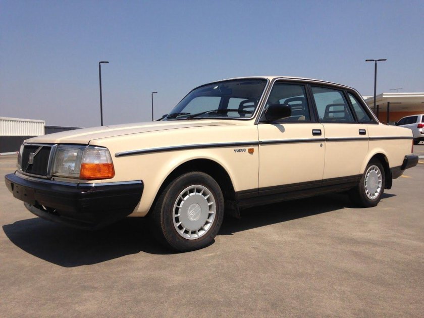 Volvo 240 gl