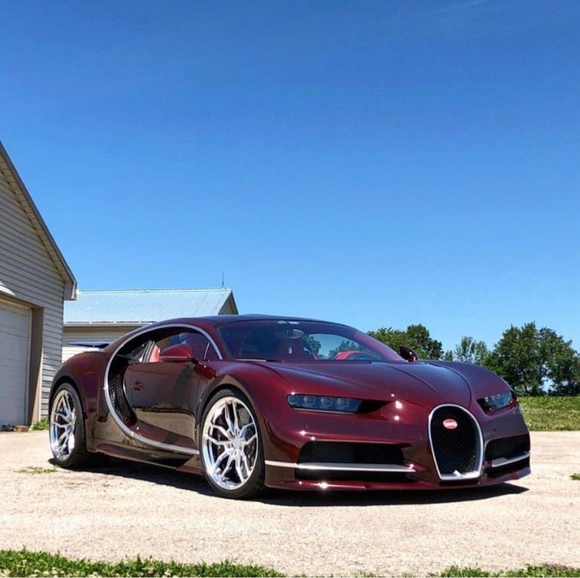 Бугатти Вейрон бордовый