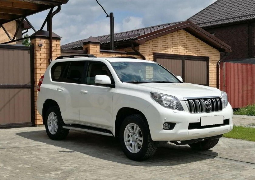 Toyota Land Cruiser Prado 2010