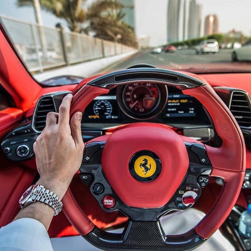 Феррари 458 Италия салон